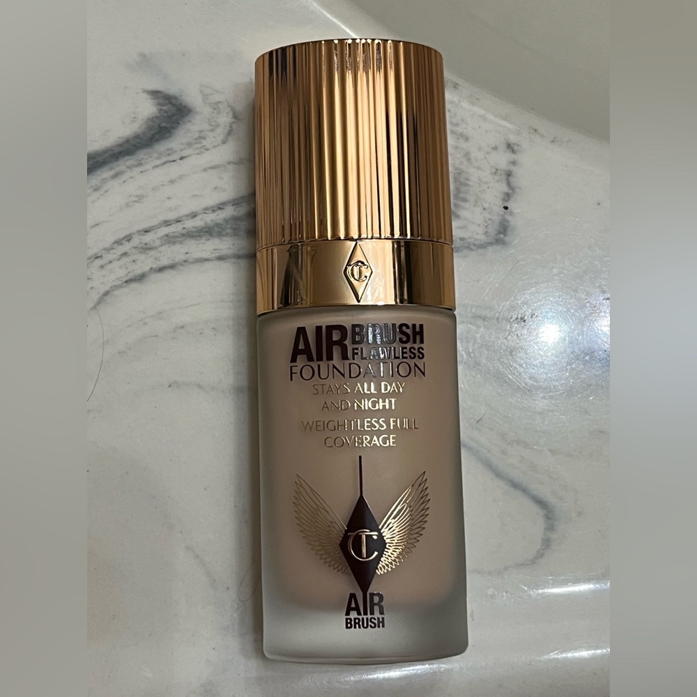 Charlotte Tilbury Airbrush Flawless Foundation - Picture 5 of 5